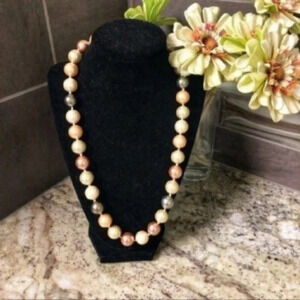Vintage 16 mm Shell Pearl Necklace Dragonfly Clasp